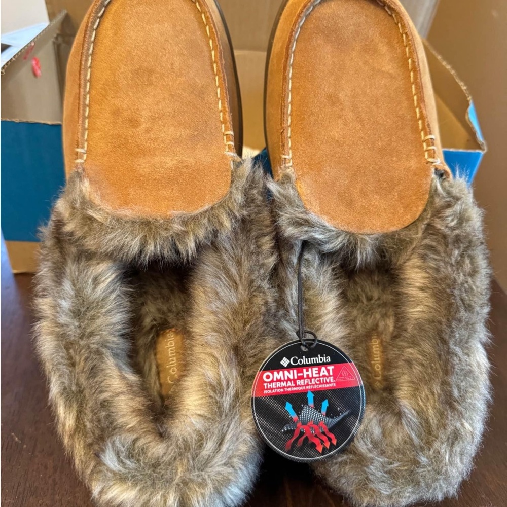 Columbia Brown Slippers with Soft Suede and Plush Faux Fur Lining